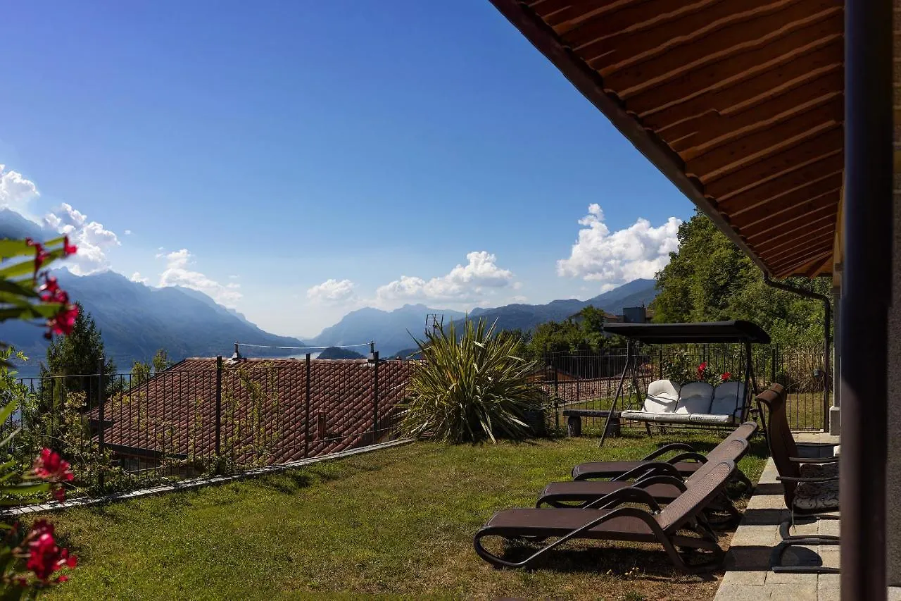 Le Petit Palais Villa Plesio 0*,  Italy